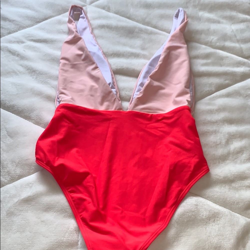 NEW Sitting Pretty Poolside Color Block Swimsuit - Picture 6 of 6